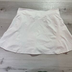Sincerely Jules White Perforated Athletic Skort, Size Large